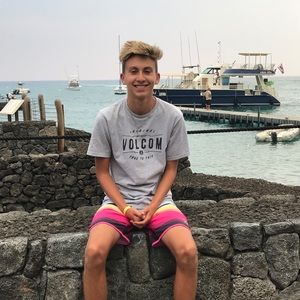 Meet your Posher, Colin